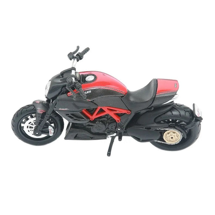 דוקאטי דיאבל קרבון 1:18 מהדורה מיוחדת | Ducati Diavel Carbon 1:18 Maisto Special Edition | רכבים | פלאנט איקס | Planet X