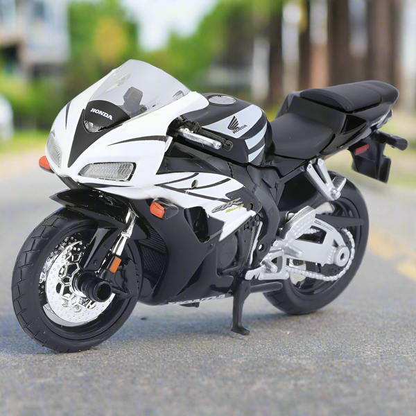 דגם אופנוע הונדה CBR 1000RR 1:18 מהדורה מיוחדת | Honda CBR 1000RR 1:18 Maisto Special Edition